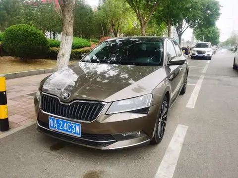 Skoda Superb 2016