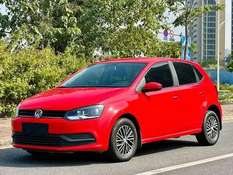 Volkswagen Polo 2016 — фото 1