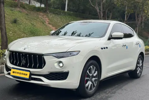 Maserati Levante 2022