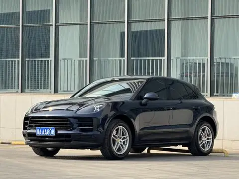 Porsche Macan 2021