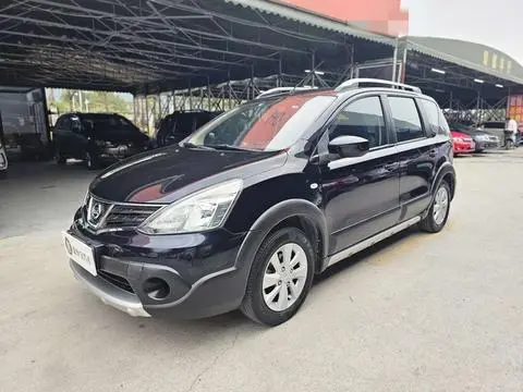 Nissan 骊威 2013