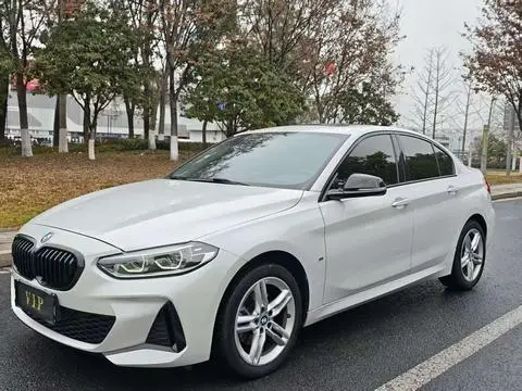 BMW 1 Series 2021