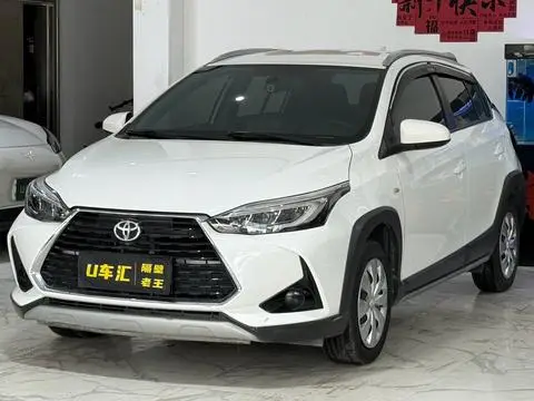 Toyota YARIS L 2022 — фото 1