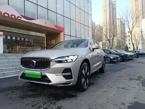 Volvo XC60 PHEV 2024