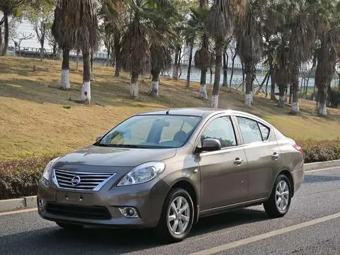 Nissan 阳光 2011