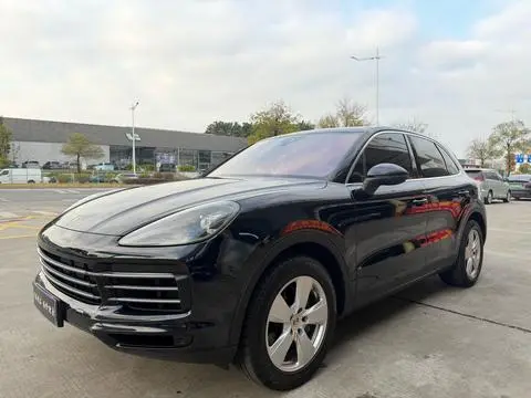 Porsche Cayenne 2018 — фото 1