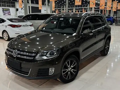 Volkswagen Tiguan 2016 — фото 1