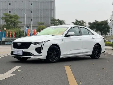 Cadillac CT4 2022