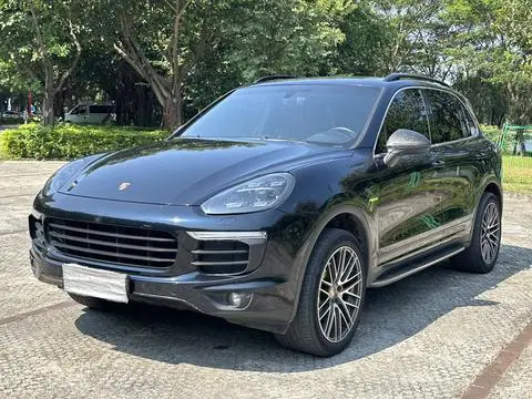 Porsche Cayenne E-Hybrid 2016
