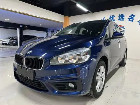 BMW 2 Series 旅行车 2015