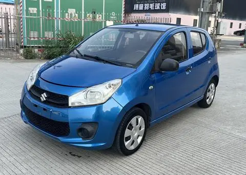 Suzuki 奥拓 2015