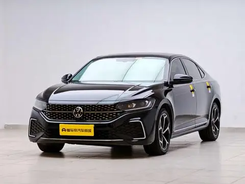 Volkswagen Passat 2023