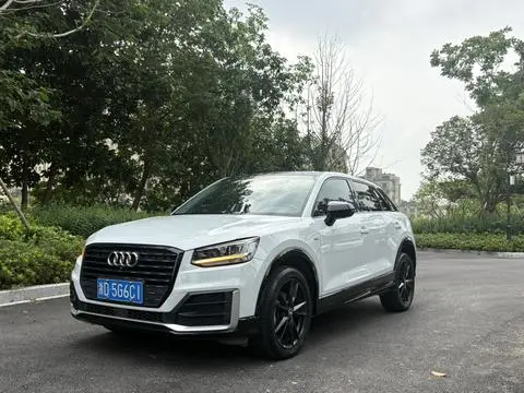 Audi Q2L 2018