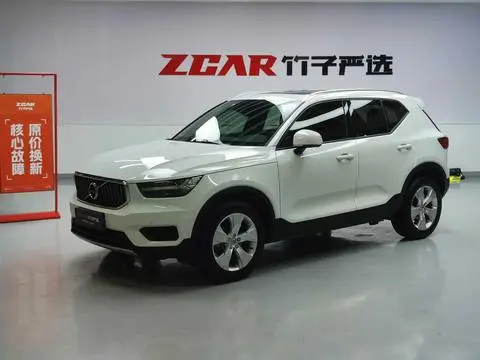 Volvo XC40 2021