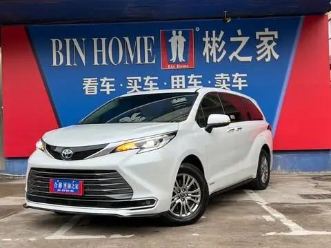 Toyota 赛那 2023