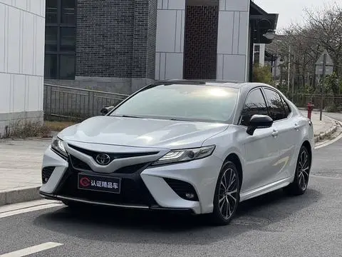 Toyota Camry 2018