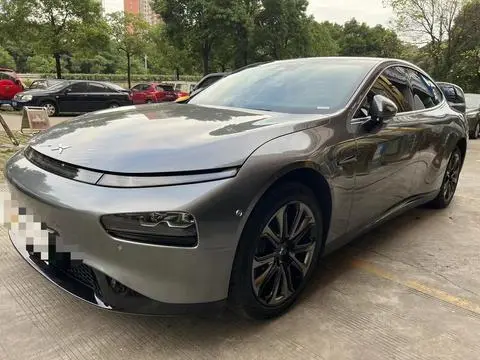 XPeng 小鹏P7 2021