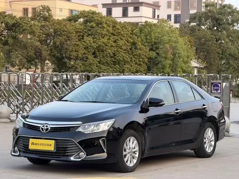 Toyota Camry 2016