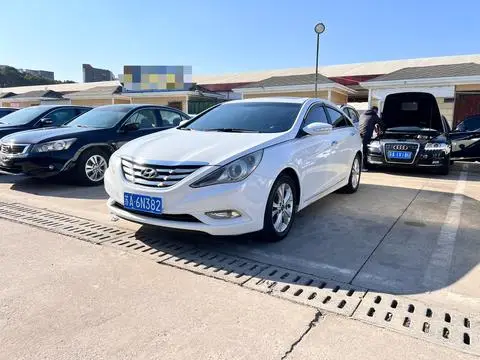 Hyundai 索纳塔八 2013