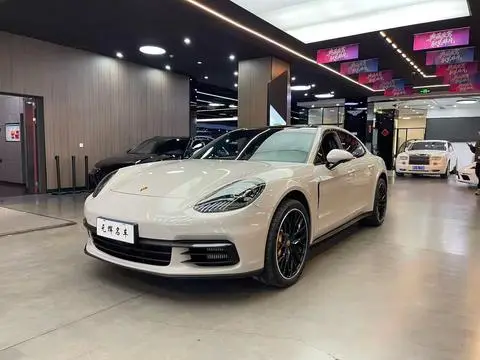 Porsche Panamera 2019