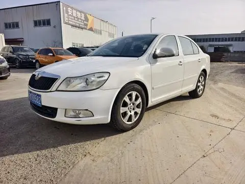 Skoda 明锐 2014 — фото 1