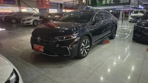 Volkswagen Passat 2022