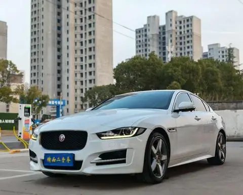 Jaguar XE 2017