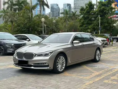 BMW 7 Series 2017 — фото 1