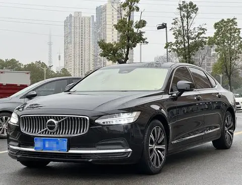 Volvo S90 2022