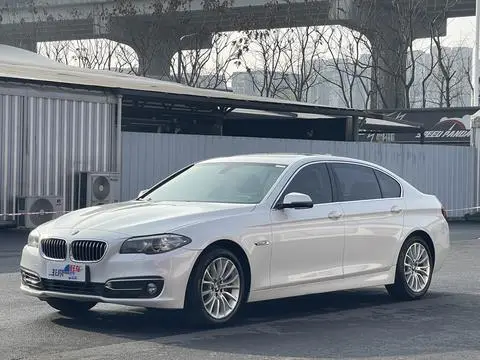 BMW 5 Series 2014 — фото 1
