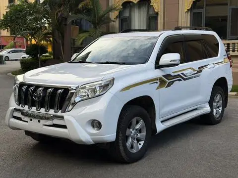 Toyota Prado 2014 — фото 1