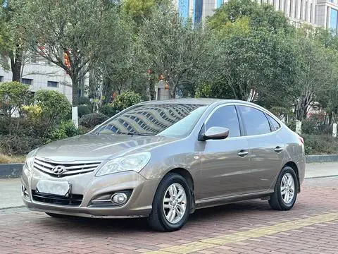 Hyundai 悦动 2015