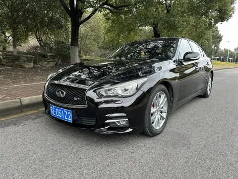 Infiniti Q50 2014