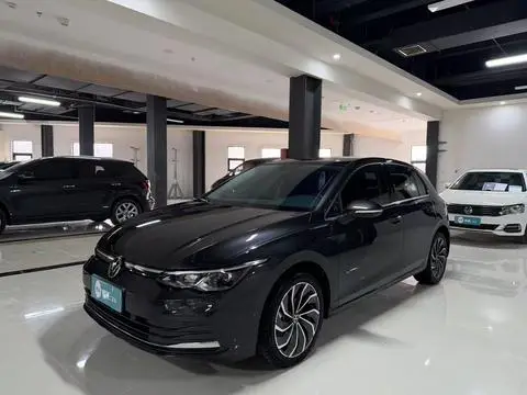 Volkswagen Golf 2021