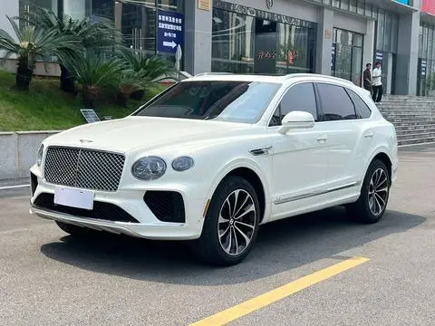 Bentley 添越 2022