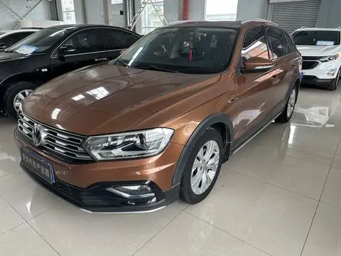Volkswagen C-TREK 2017