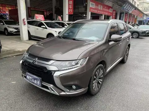 Mitsubishi 欧蓝德 2021