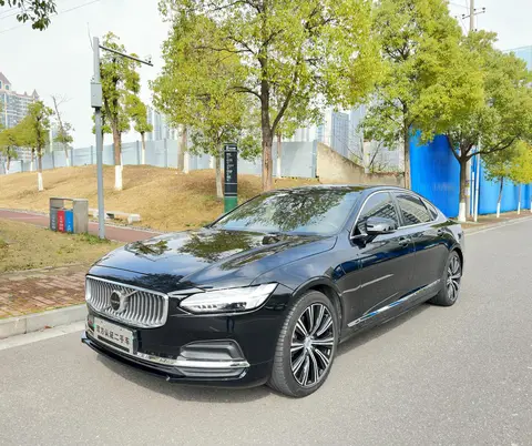 Volvo S90 2024