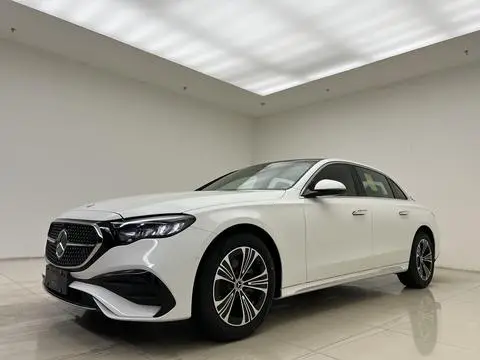 Mercedes-Benz E-Class 2024