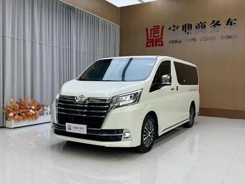 Toyota Granvia(海外) 2024 — фото 1