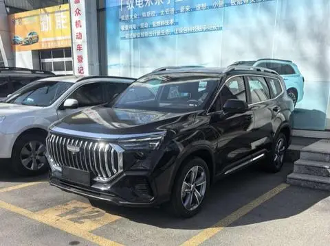 Geely 豪越L 2023 — фото 1