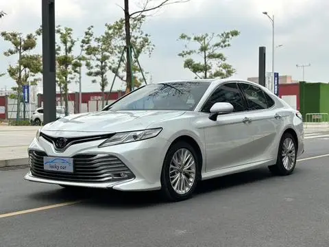 Toyota Camry 2019