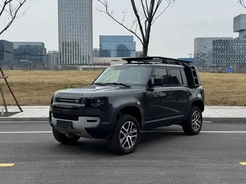 Land Rover 卫士 2025