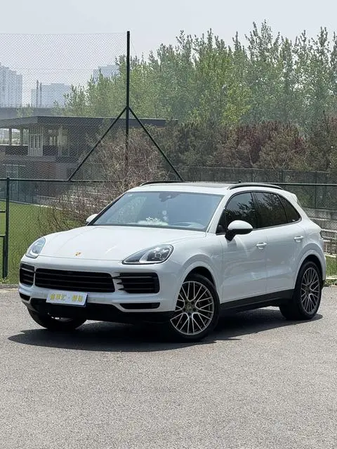 Porsche Cayenne 2023