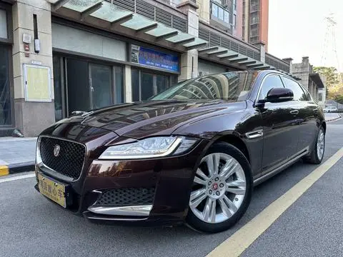 Jaguar XFL 2018