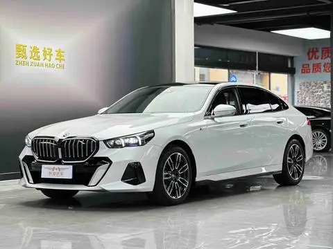 BMW 5 Series 2025