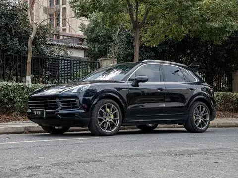 Porsche Cayenne E-Hybrid 2020