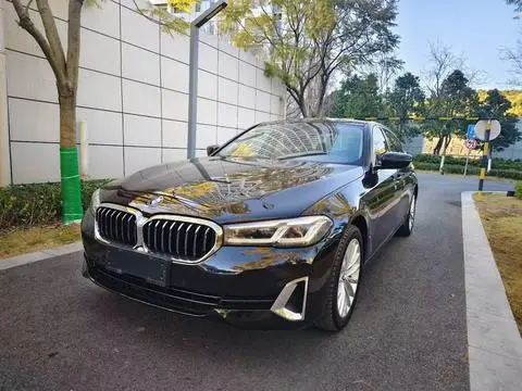 BMW 5 Series 2021 — фото 1