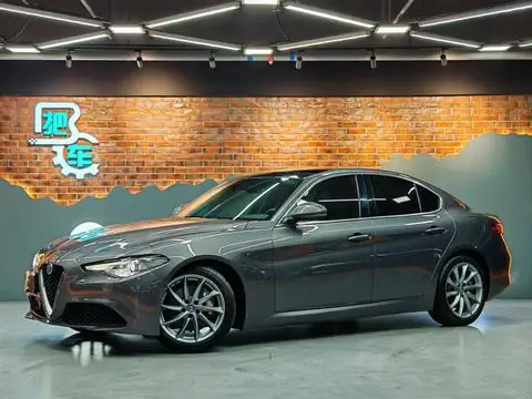 Alfa Romeo Giulia朱丽叶 2017