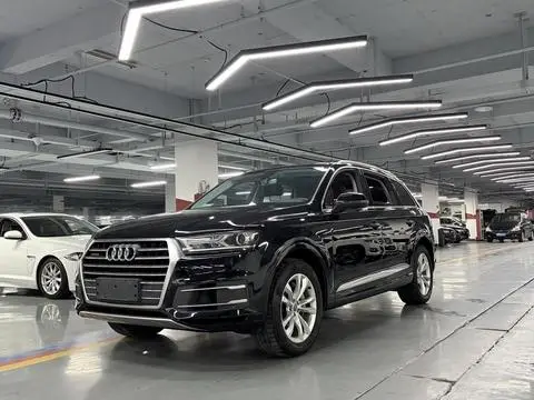 Audi Q7 2016 — фото 1